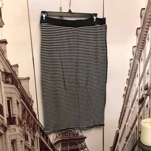 Ultra flirt mid skirt